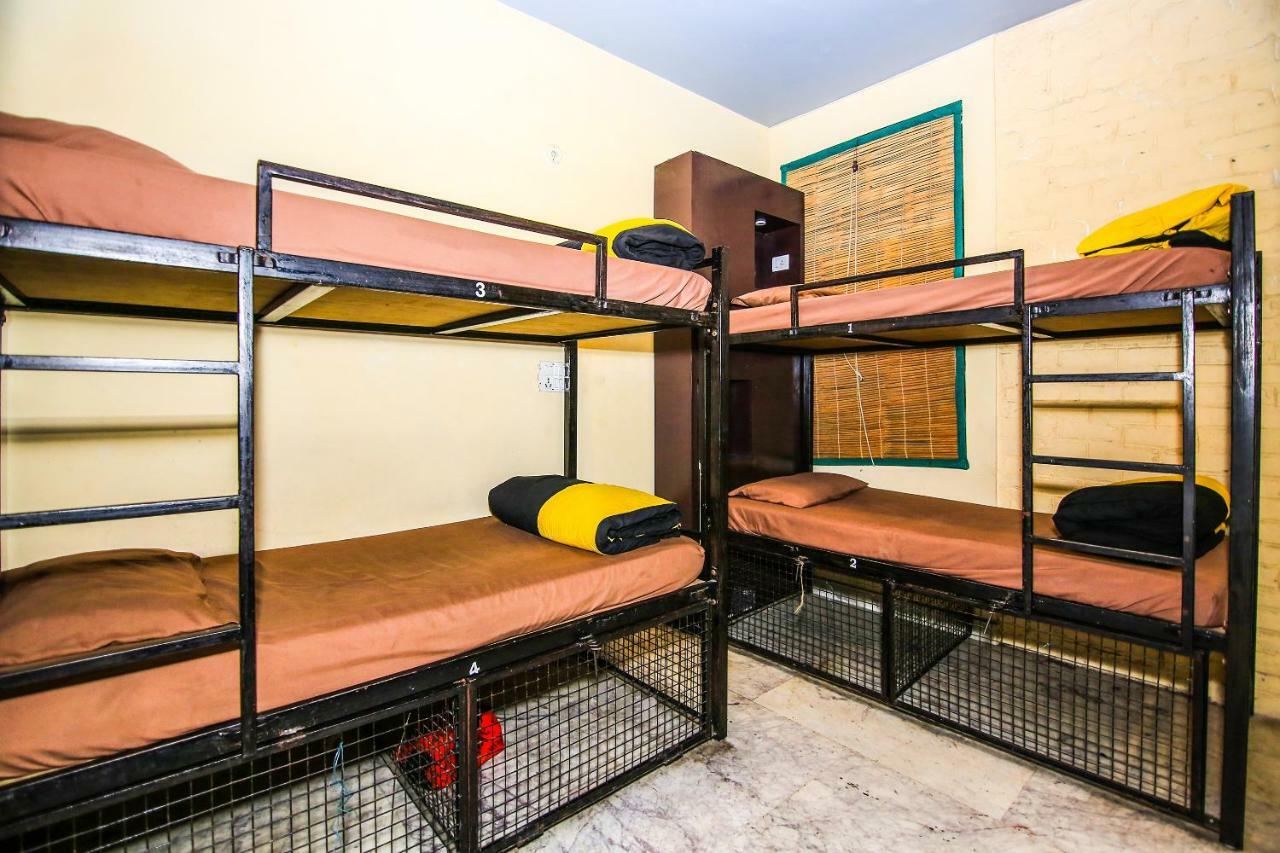 Backpackers Park Hostel Нью-Дели Экстерьер фото