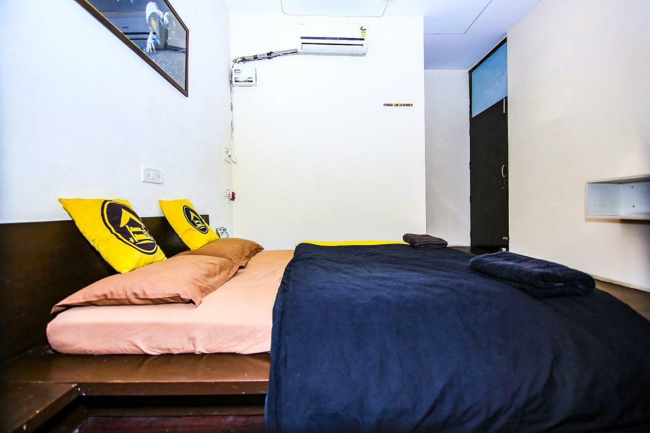 Backpackers Park Hostel Нью-Дели Экстерьер фото