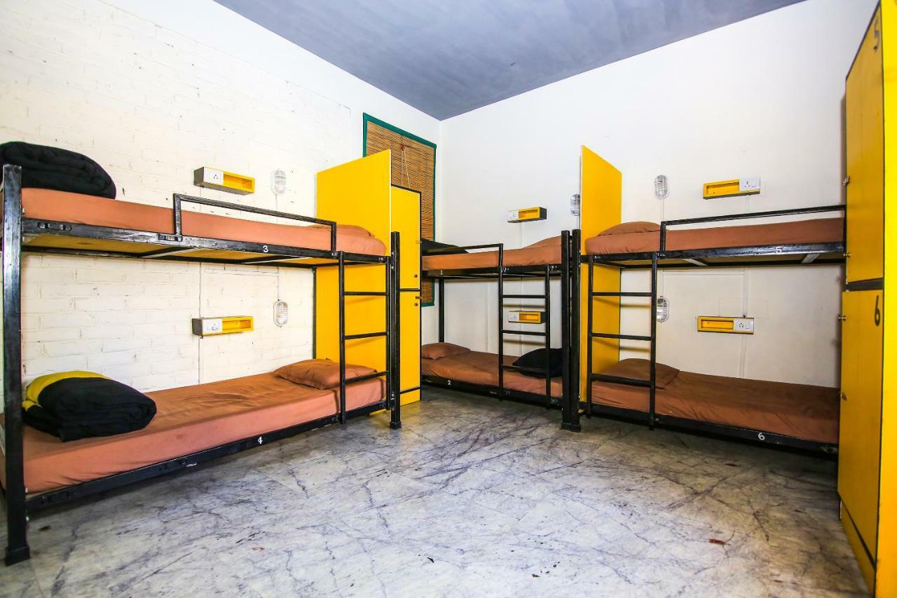 Backpackers Park Hostel Нью-Дели Экстерьер фото